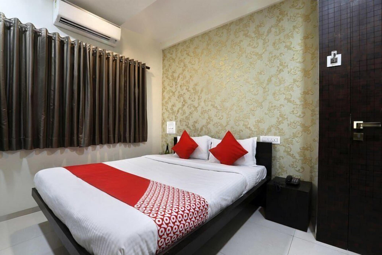 Bedroom 5, Vishnupriya Grand, Kolhapur