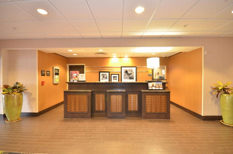 Public Area 2, Hampton Inn & Suites Tulsa/Catoosa, Rogers