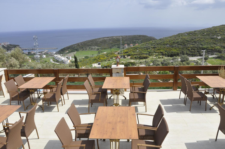 Food & Drinks 4, Tas Avlu Butik Otel, Karaburun