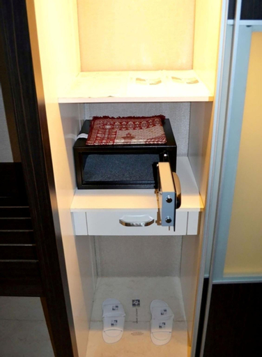Amenities 7