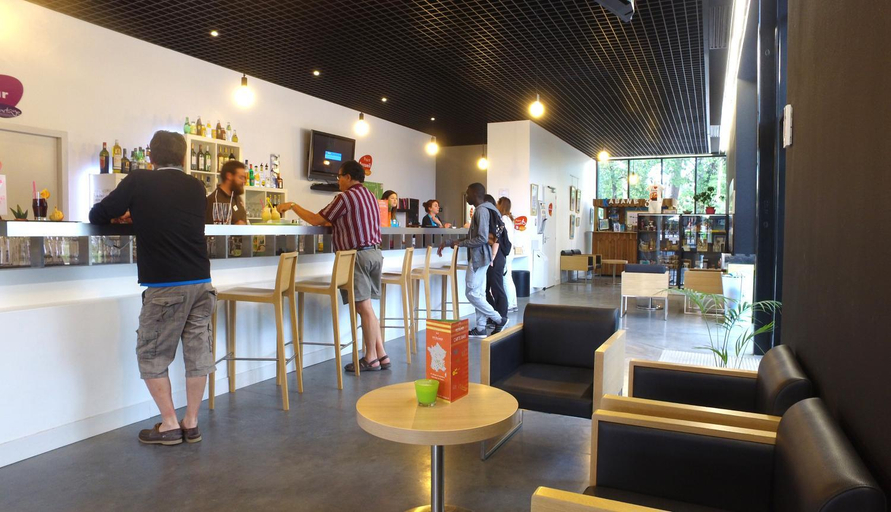 Food & Drinks 3, VVF Lege Cap Ferret, Gironde