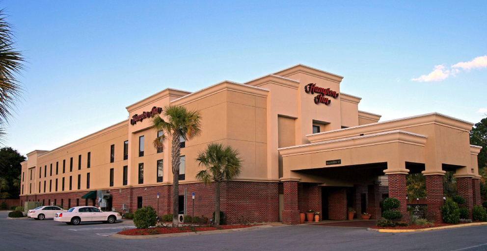 Exterior 1
