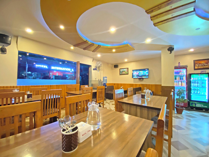 Food & Drinks 4, Hotel Airport Holiday, Bagmati