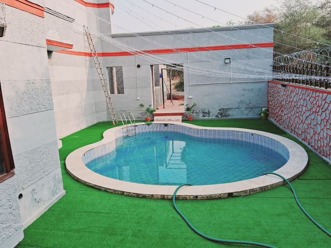 Sport & Beauty, Super Luxury Farmhouse, Gurgaon