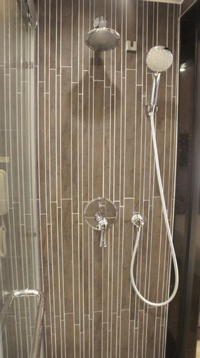 Bathroom 5