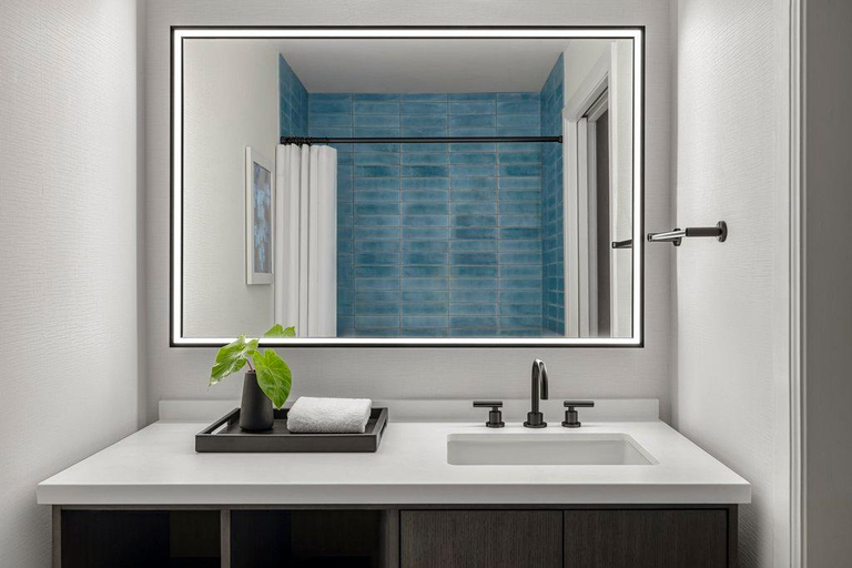 Bathroom 28