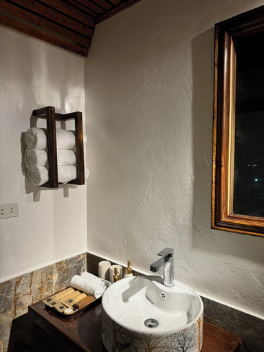 Bathroom 3, Tam Coc Golden Fields Homestay, Hoa Lư