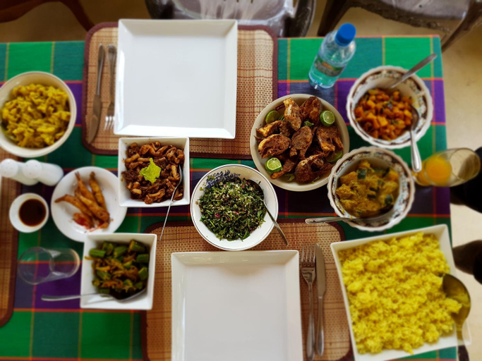 Food & Drinks 3, Elegant Hamlets Home Stay, Udubaddawa
