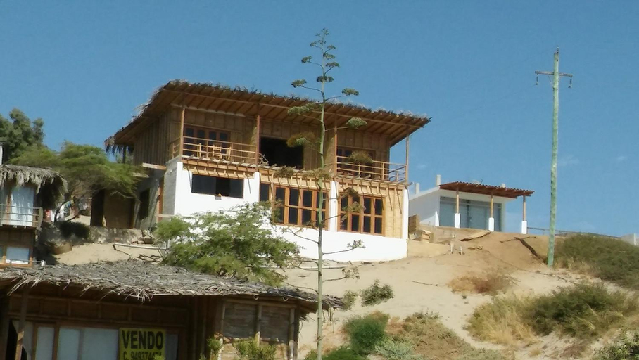 2, Altavista Casa de Huespedes, Talara