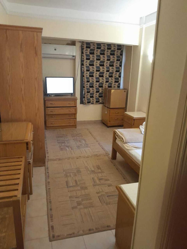 Others 4, applicators hotel, Unorganized in Aswan