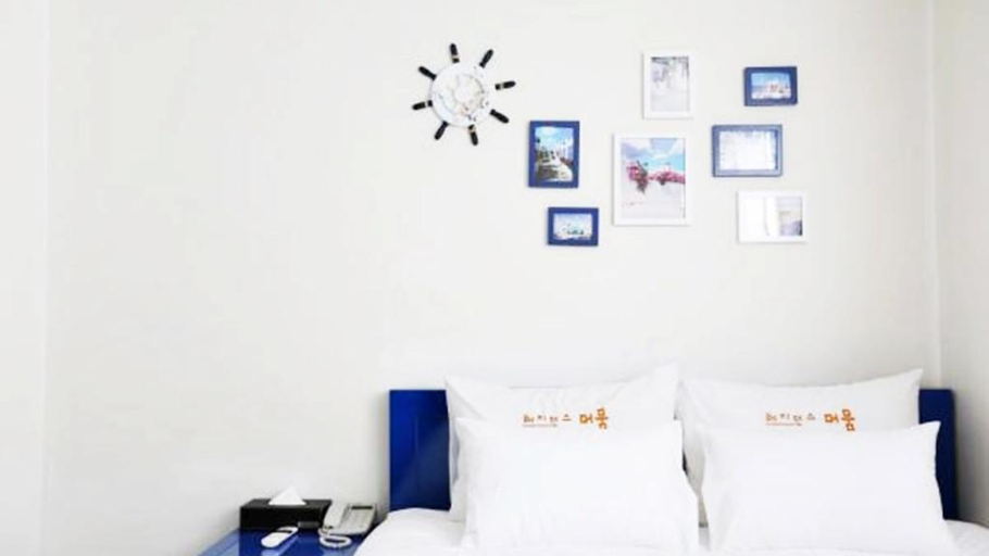 Bedroom 8