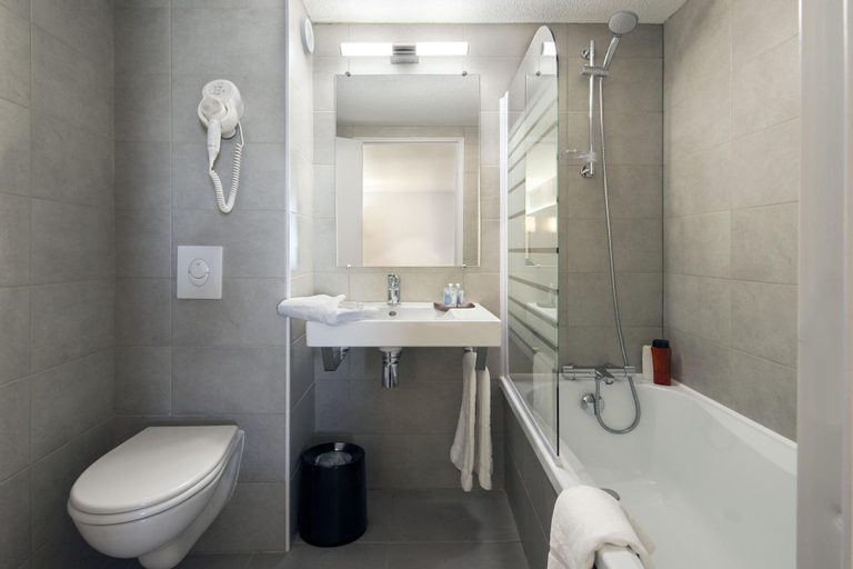 Bathroom 4, L'Hôtel by Joa Saint-Paul-Lès-Dax, Landes