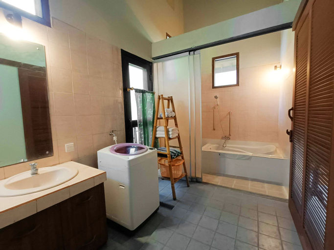 Bathroom 3