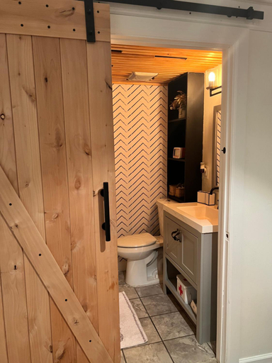 Bathroom 2, LUXE BROOKLYN Getaway, New York