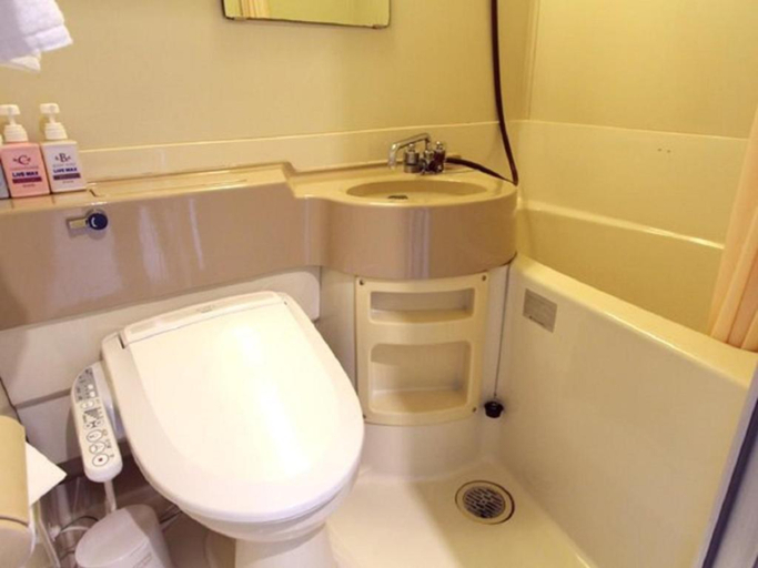 Bathroom 4, HOTEL LiVEMAX BUDGET NAMBA, Osaka