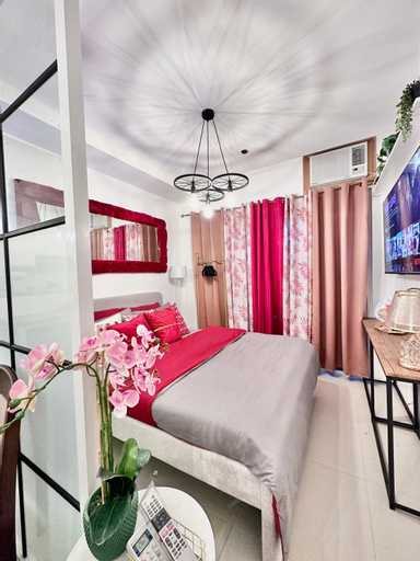 Aesthetic One Bedroom Beside SM w Pool, Wifi and Netflix, Cagayan de Oro City