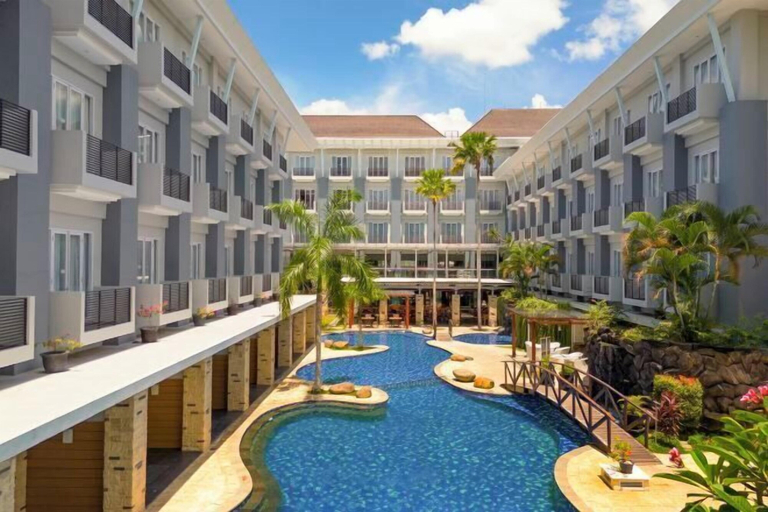 Exterior 21