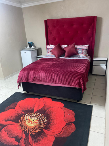 Others 3, Super classic guest house, City of Tshwane