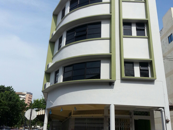 Exterior 9