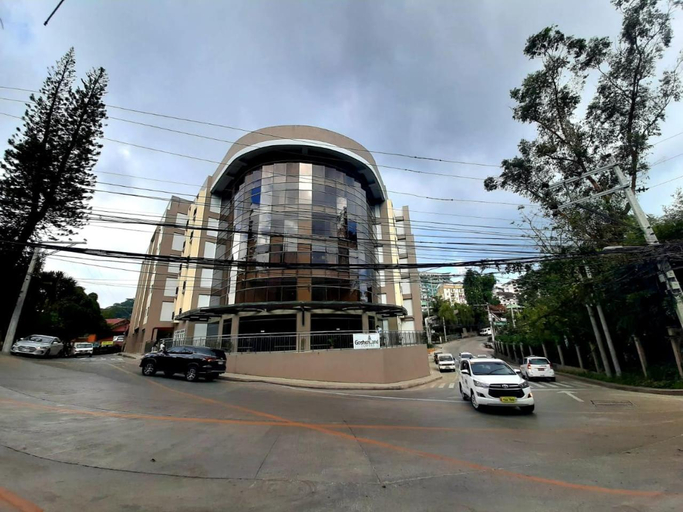 Exterior 8