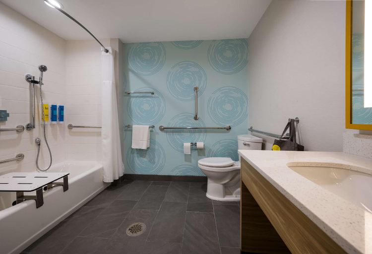 Bathroom 11
