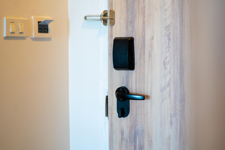 Bathroom 5, PHALACLIFF BEACH RESORT, Ban Chang