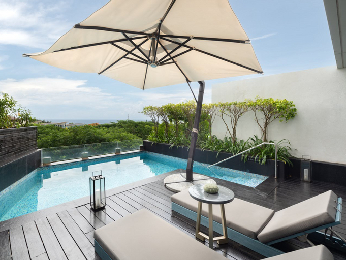 Swimming Pool 11