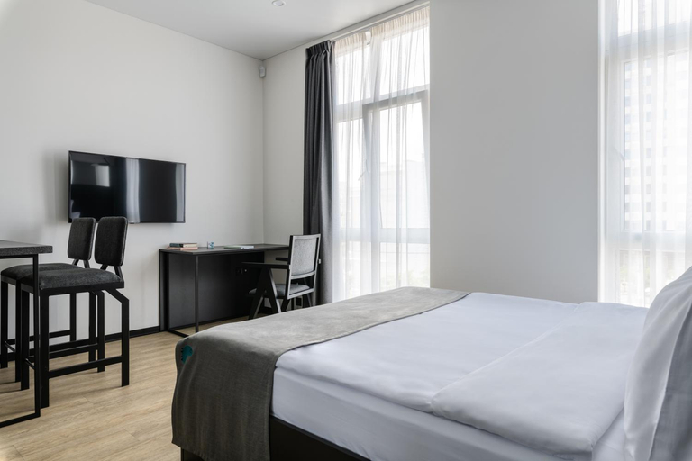 Bedroom, WOL 121 by Ribas, Odes'ka