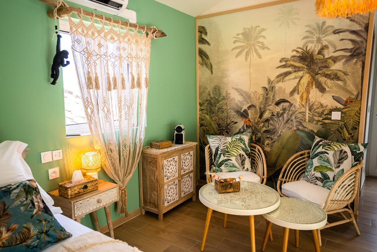 Others 5, O Balinais mini villa avec spa et piscine chauffee privative Marseille, Bouches-du-Rhône
