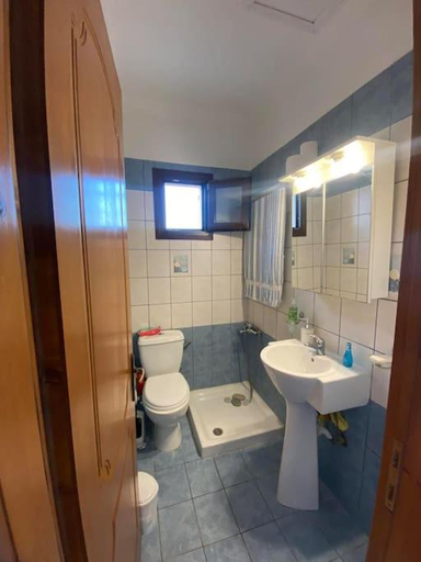 Shower 2, villa kastanos, Thessaly