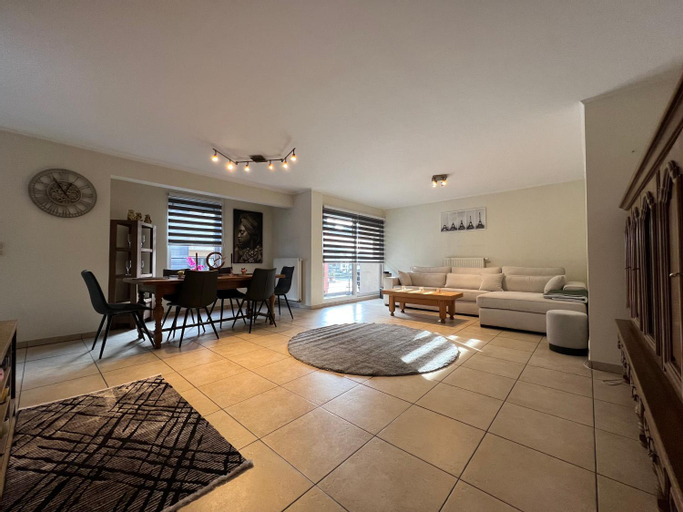 Dining Room 11