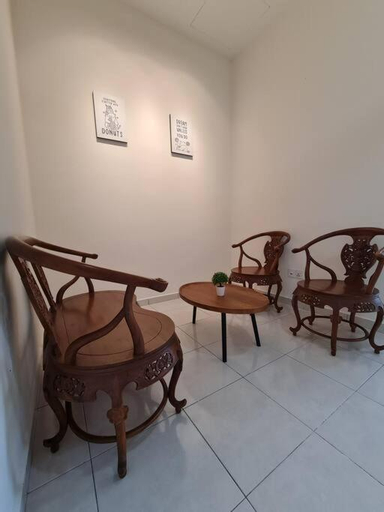 Others 4, 3Storey House 13Pax Family Suite, Barat Daya
