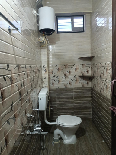 Bathroom 3, Four Seasons Home stay, Chittoor