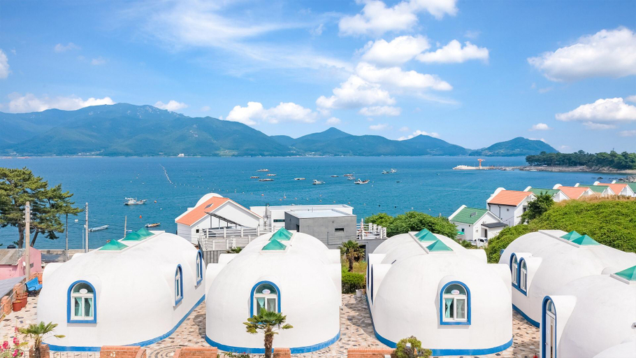 Others 5, Namhae Arabyeoldom Pension, Namhae