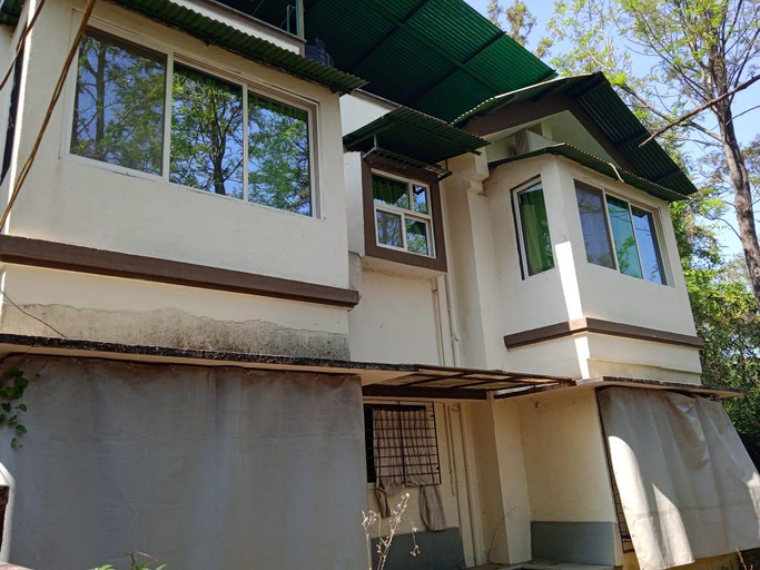 Others 3, Raval house, Satara
