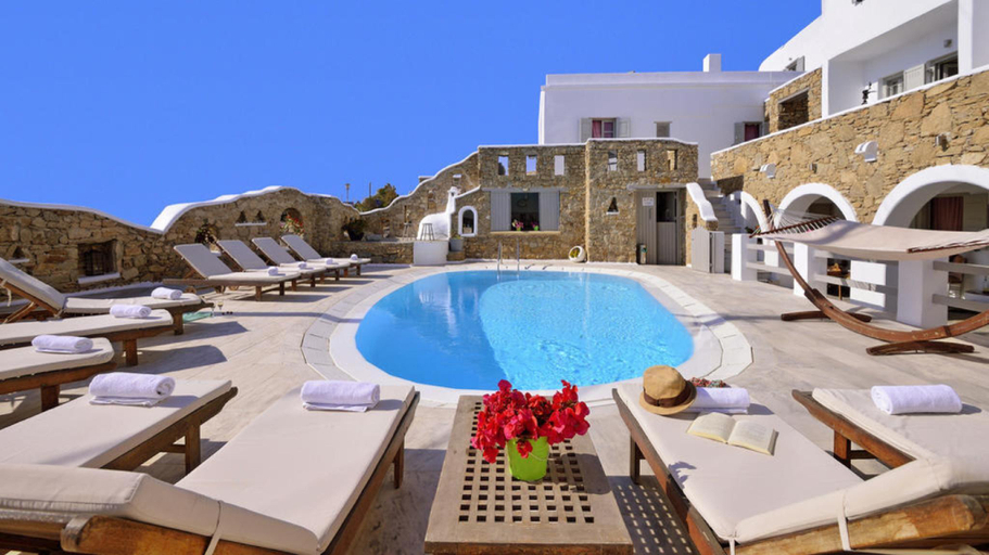 Sport & Beauty, Paolas Town, South Aegean