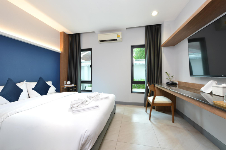 Bedroom 8