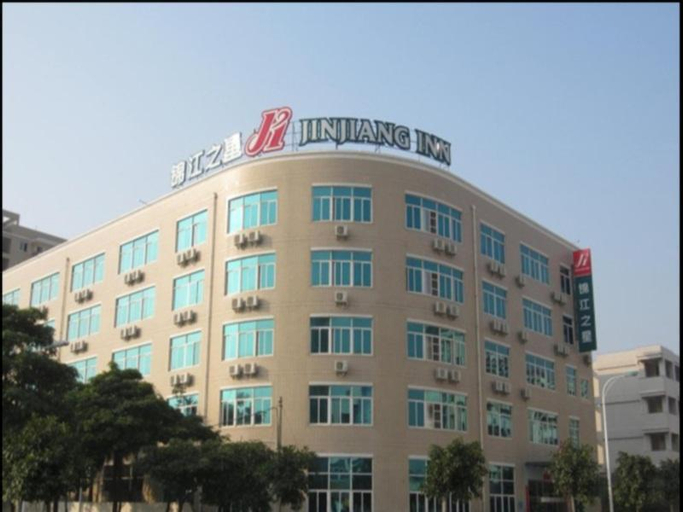 Exterior 19