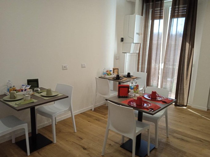 Others 5, Room and Breakfast San Marco, Bologna