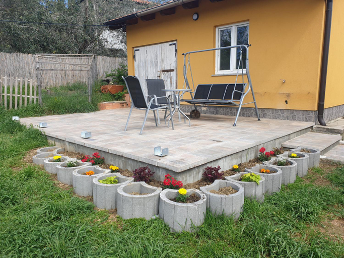 Others 4, GuestHouse Flora, Koper