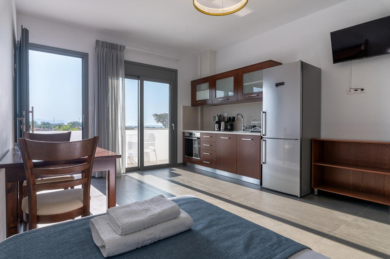 Others 3, Long Beach Resort, Crete