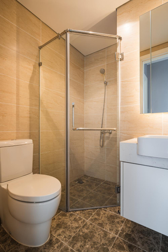 Bathroom 11