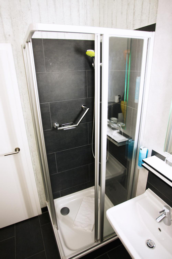 Bathroom 6
