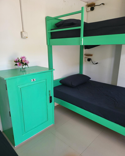 Bedroom 4, Chaya Mega Hostel, Weligama