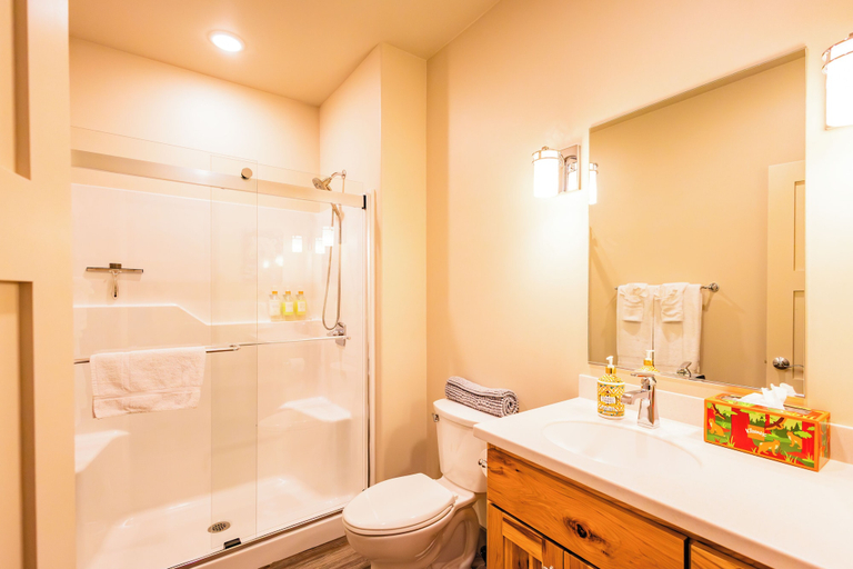 Bathroom, Lakeshore Suites, Kenai Peninsula