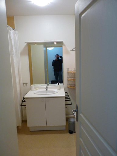 Bathroom 2, Le Caldarium - Classe 2 Etoiles - Thermes 10 mn - 6 pers, Hérault
