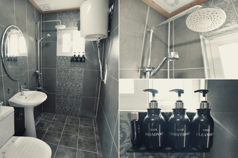 Bathroom 2, Namhae Ever Rose Pension, Namhae
