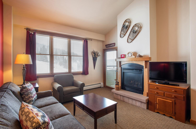 Terrific Zephyr Mountain Lodge Condo With Beautiful Views of the Slopes condo, Grand