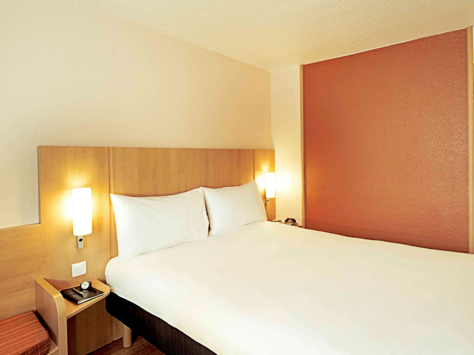 Bedroom 4, Ibis Marseille Centre Gare Saint Charles, Bouches-du-Rhône