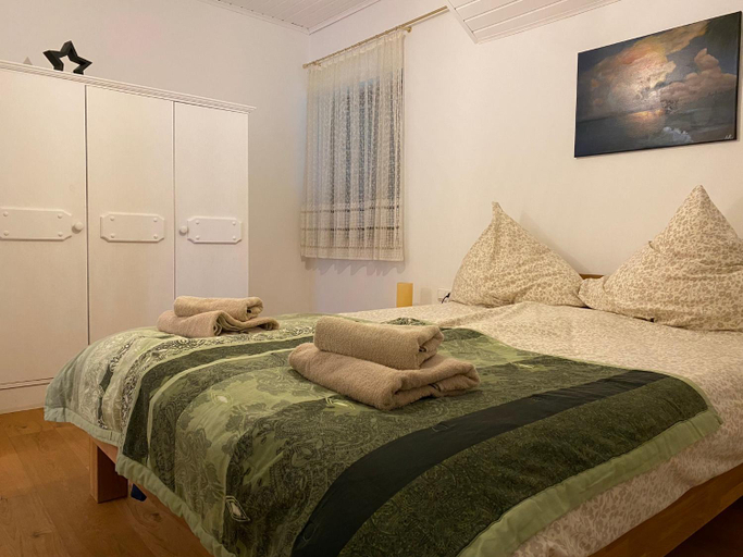 Bedroom 18